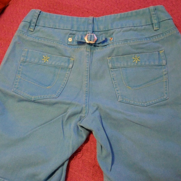 Shorts - Picture 3 of 5